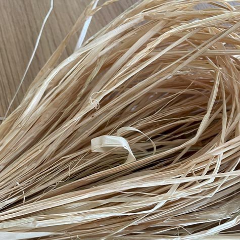 Pelote de Raphia naturel - 50 g - Chaque brins ≈ 135 cm